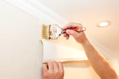 Pose de papier peint à Saint-Épain — revêtements muraux et toiles de verre